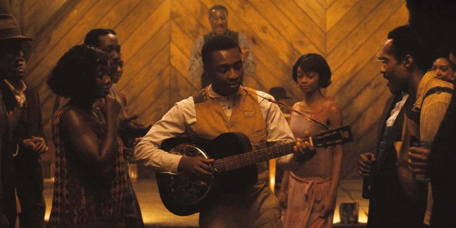 why-the-2026-oscars-must-bring-back-live-song-performances-image-0